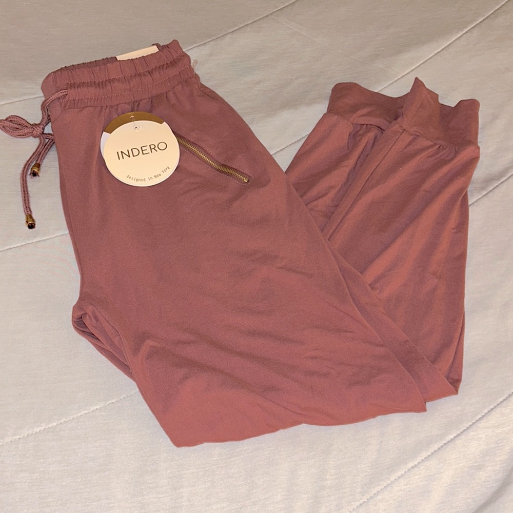 NWT INDERO joggers